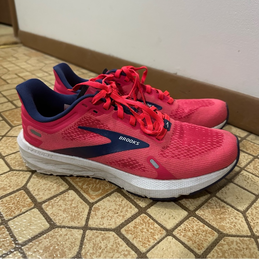 Brooks Launch 9 Women Size US 8 1203731B604 Running Shoes‎ Pink Fuchsia Cobalt